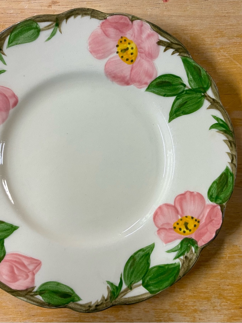 (1) Franciscan Desert Rose 6 1/4" Bread and Butter Plate California Vintage.